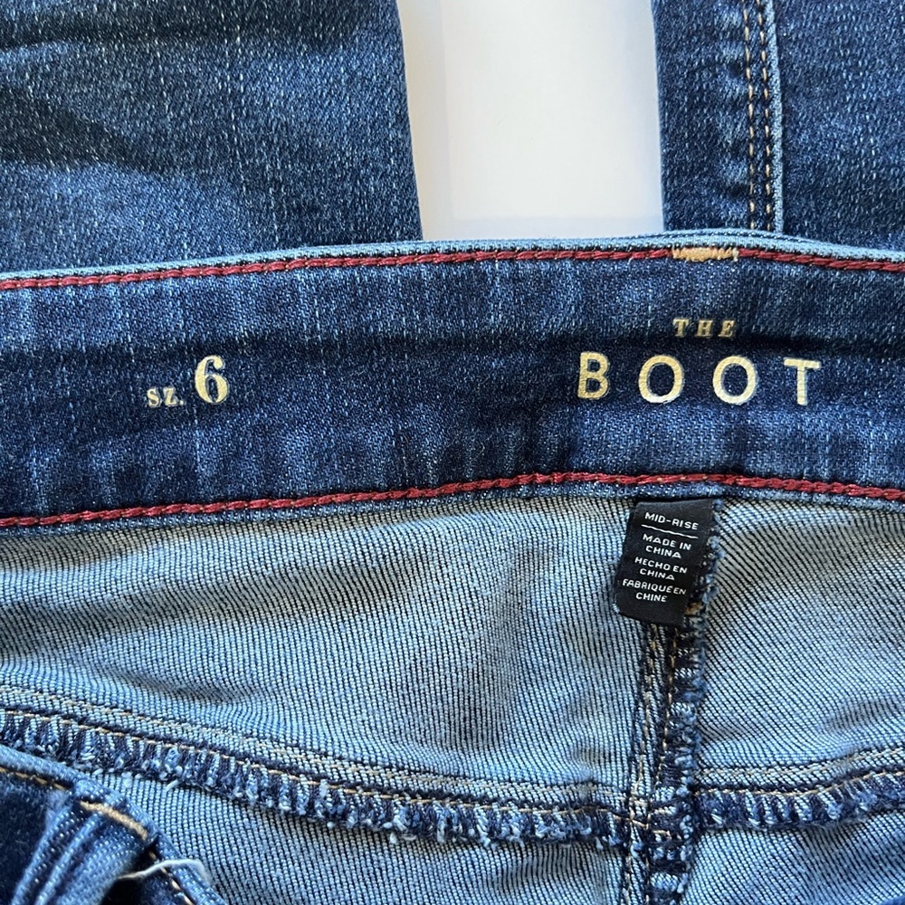 WHBM | BOOT CUT JEANS | SIZE 6 - Picture 5 of 13